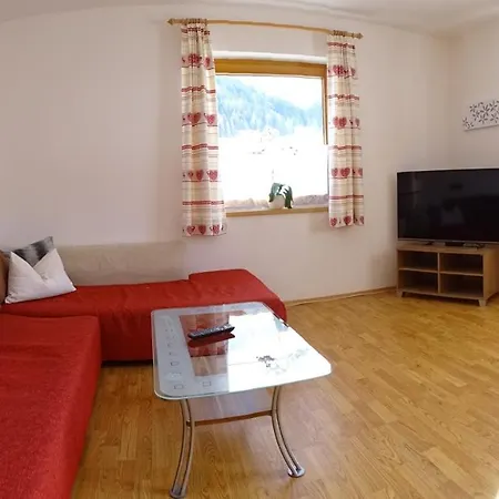 Manuela Нойштіфт-ім-Штубайталь